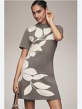 Nwt the Nina short sleeve mock neck mini dress